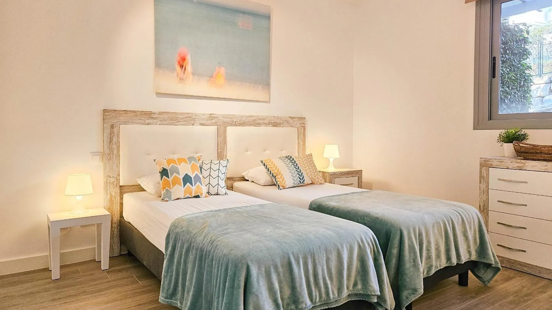 מארבלה Luxury Ground Floor Apt - 300 M To Cabopino Golf 0*,  ספרד