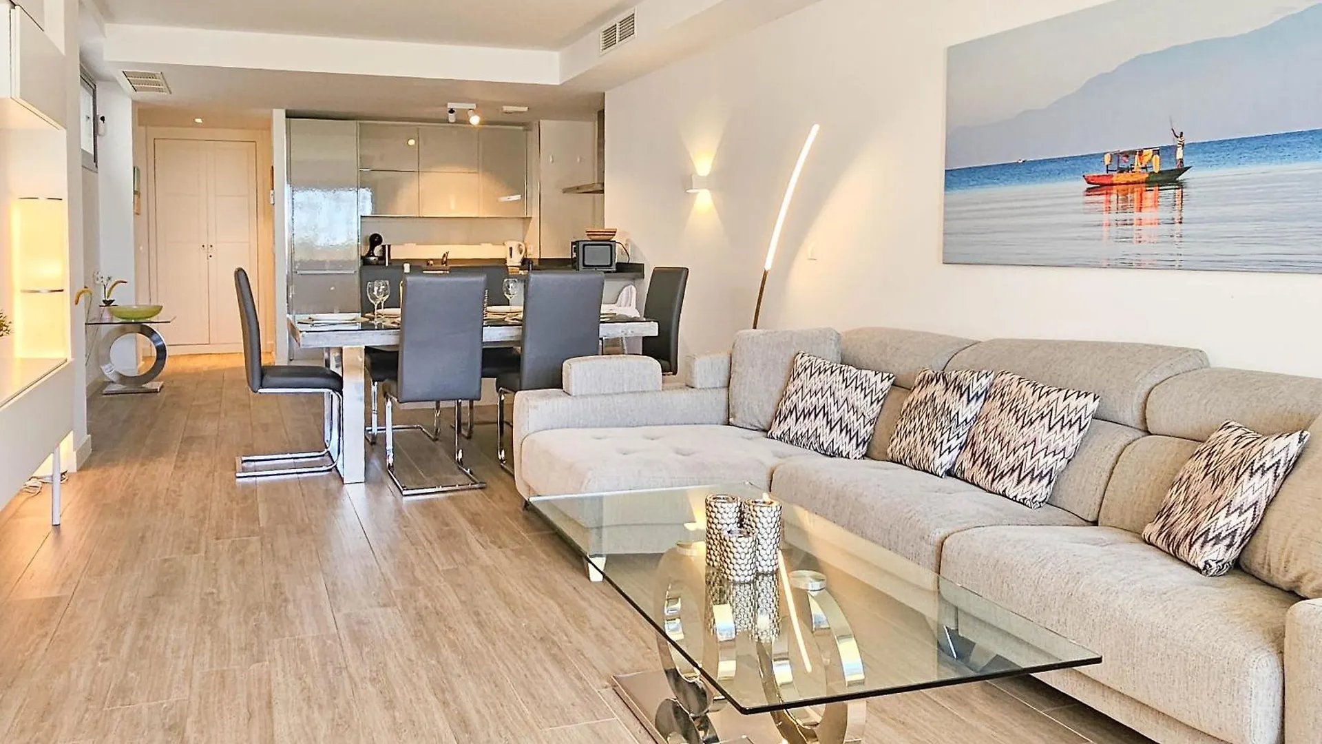 מארבלה Luxury Ground Floor Apt - 300 M To Cabopino Golf 0*,  ספרד