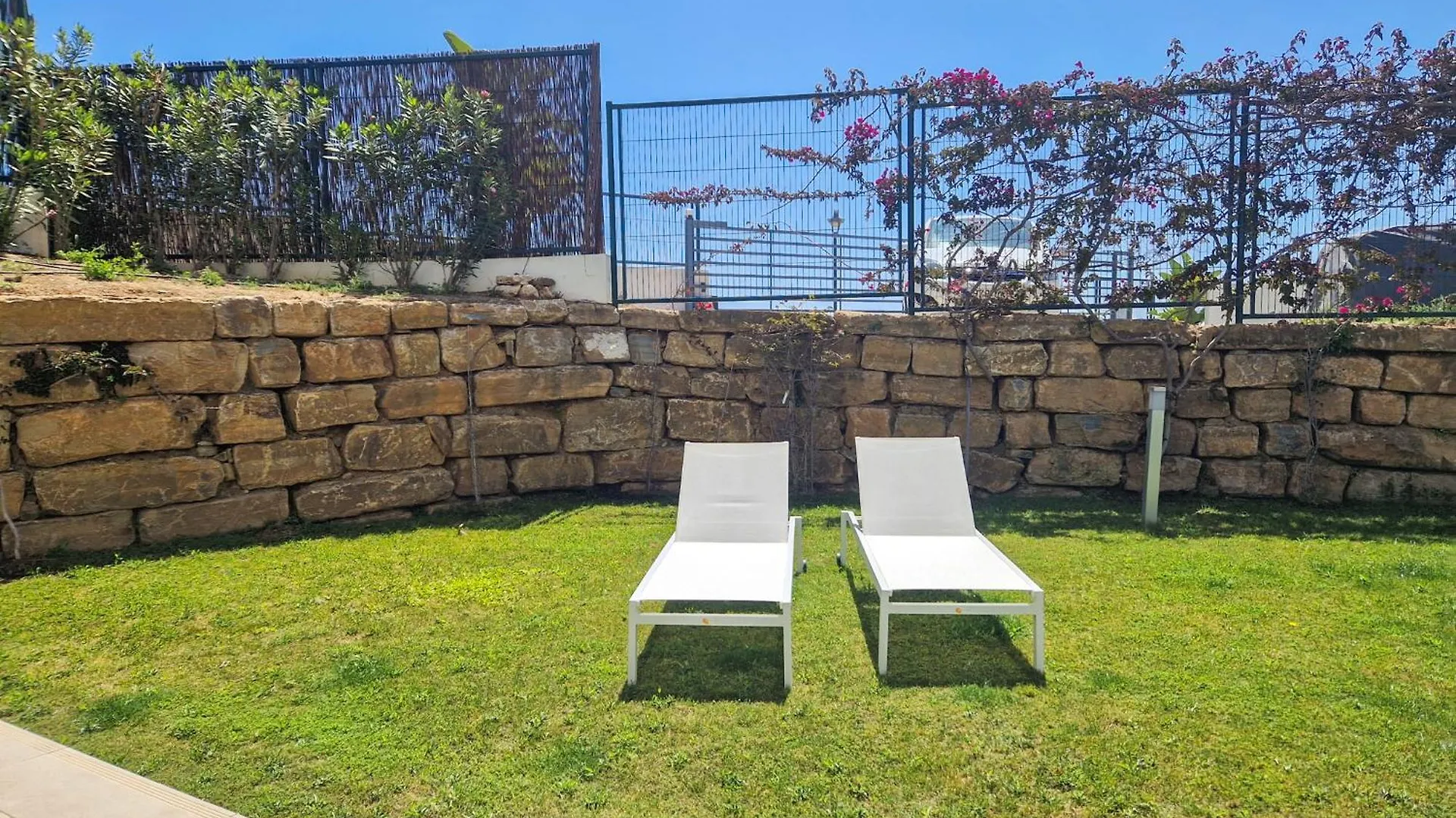 מארבלה Luxury Ground Floor Apt - 300 M To Cabopino Golf 0*,  ספרד